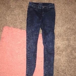 I am selling these Old Navy Ballerina Jeans 10